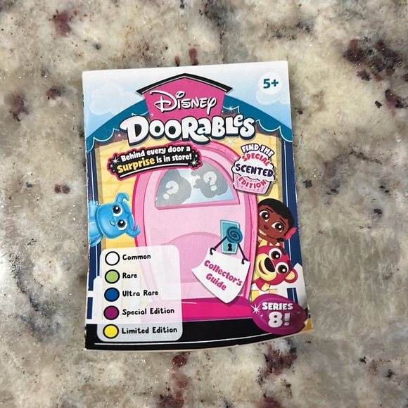 6 series 8 doorables. Special edition, ultra rare, rare and common - Picture 2 of 7